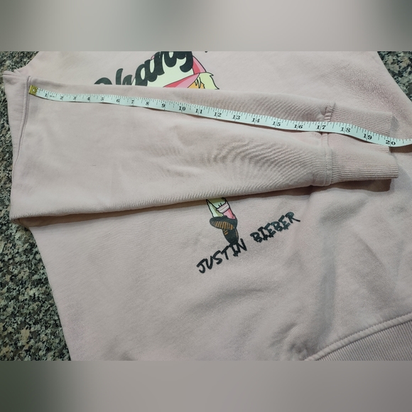 H&M Justin Bieber Light Pink Relaxed Fit Sweatshirt Changes 2020 Size XS - Picture 9 of 11